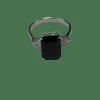 Bague en or blanc ornée d'un saphir épaulé de diamants