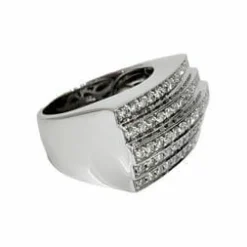 Bague en or blanc, pavage diamants
