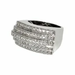 Bague en or blanc, pavage diamants