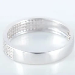 Bague en or blanc pavage diamants
