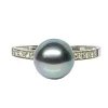 Bague en or blanc, perle de Tahiti et diamants