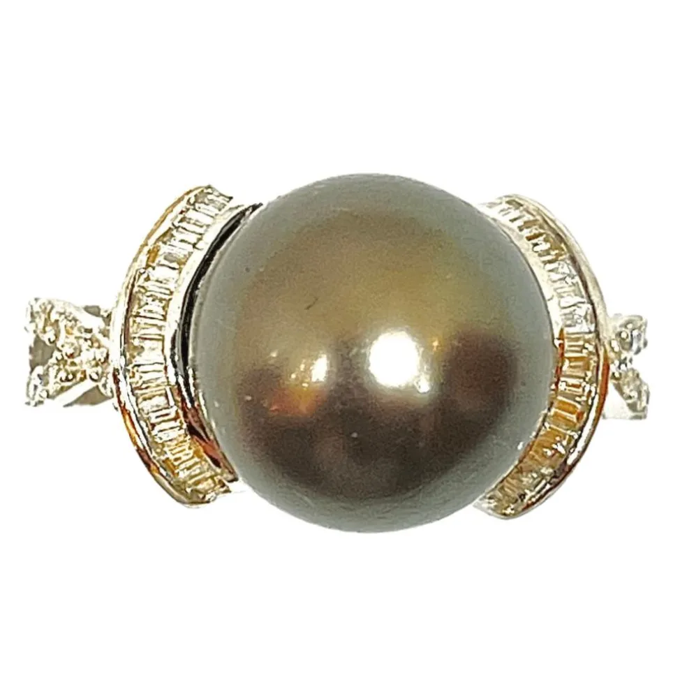 Bague en or blanc, perle de Tahiti et diamants