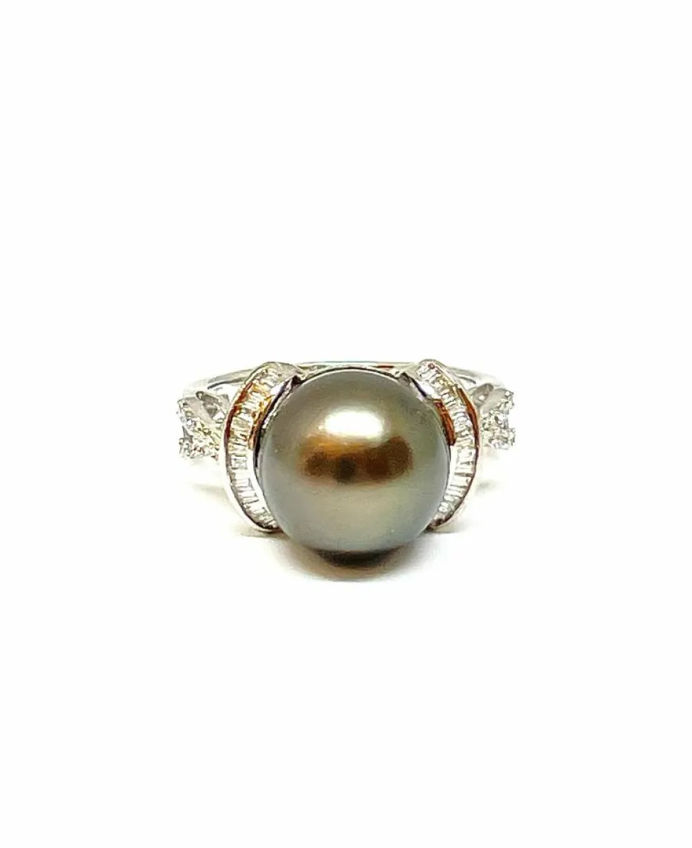 Bague en or blanc, perle de Tahiti et diamants