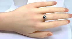 Bague en or blanc, perle de Tahiti et diamants