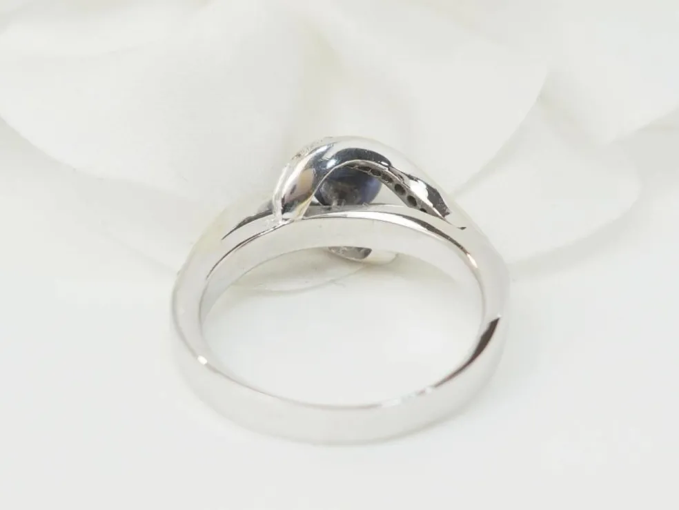 Bague en or blanc, perle de Tahiti et diamants