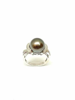 Bague en or blanc, perle de Tahiti et diamants