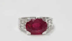 Bague en Or Blanc Rubis & Diamants
