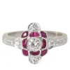Bague en or blanc, rubis et diamants