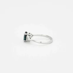 Bague en or blanc Saphir et diamants