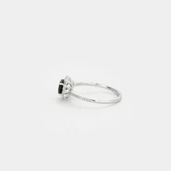 Bague en or blanc Saphir et diamants