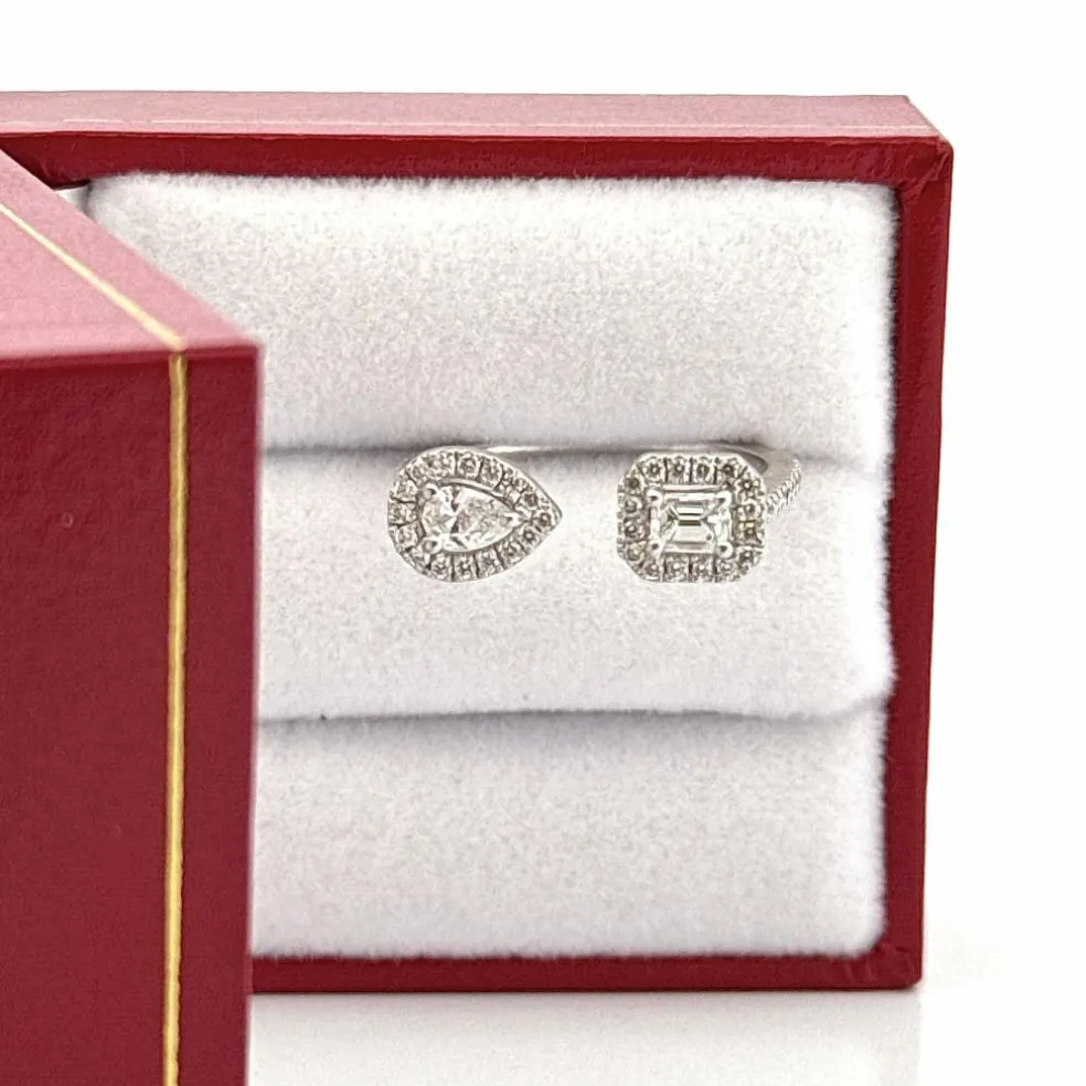 Bague en or blanc sertie de diamants
