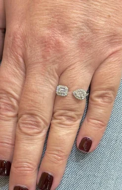 Bague en or blanc sertie de diamants