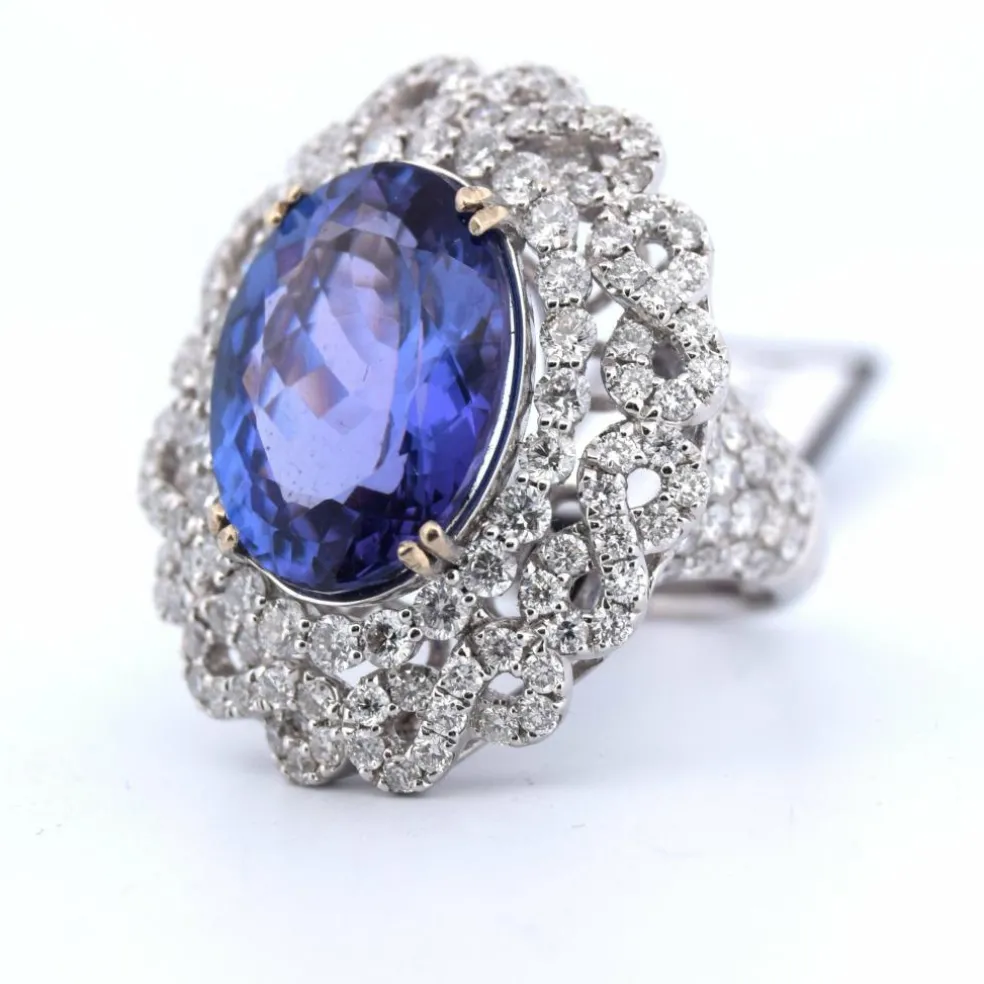 Bague en or et diamants tanzanite