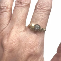 bague en or et platine avec diamants