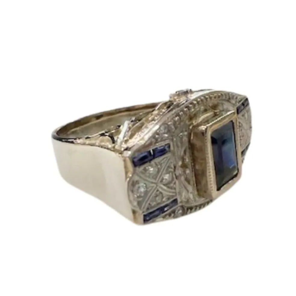 Bague en or et platine de style Art Déco avec diamants et saphirs