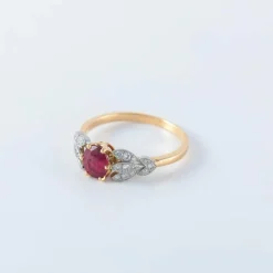 Bague en or et rubis