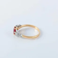 Bague en or et rubis
