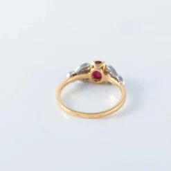 Bague en or et rubis