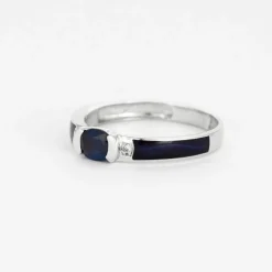 Bague en or gis avec saphir et diamants