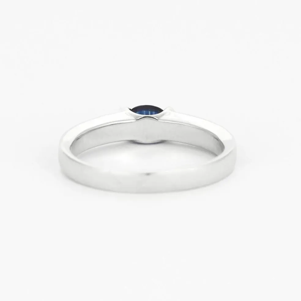 Bague en or gis avec saphir et diamants