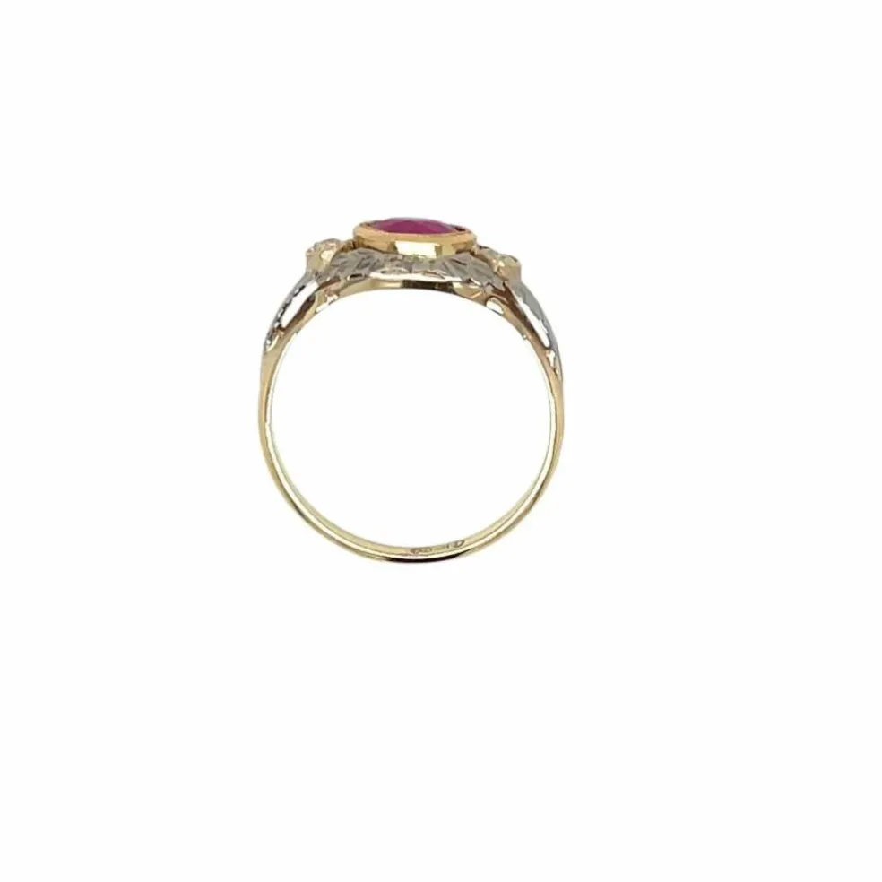 Bague en or gravée de diamants sans chaleur et rubis de Birmanie certifiés Belle Époque
