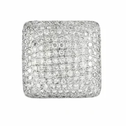 Bague en or gris à chaton carré serti de diamants