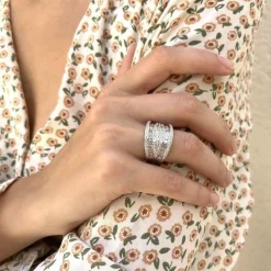 Bague en or gris avec 2,33 Cts de diamants
