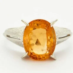 Bague en or gris et citrine
