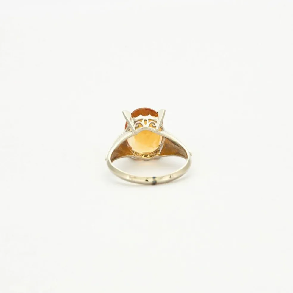Bague en or gris et citrine