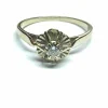 Bague en or gris et diamant solitaire