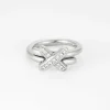 Bague en or gris et diamants