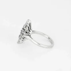 Bague en or gris et diamants