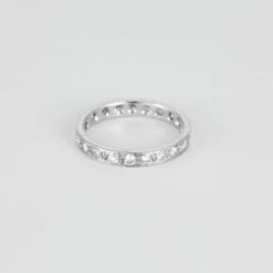 Bague en or gris et Diamants