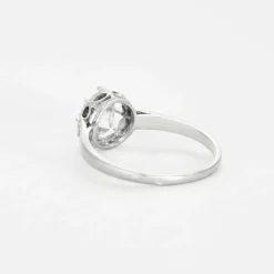 Bague en or gris et diamant taillé en rose