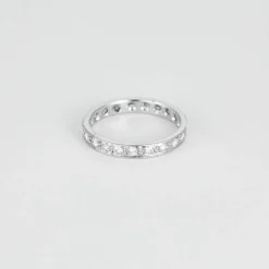 Bague en or gris et Diamants