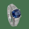 Bague en or gris et saphir