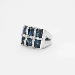 Bague en or gris saphirs et diamants