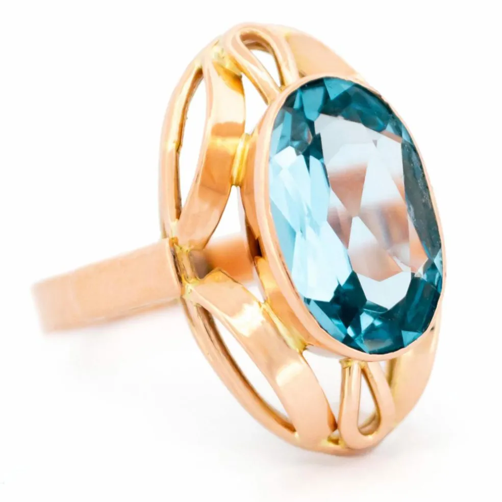 Bague en or jaune 14 carats avec aigue-marine