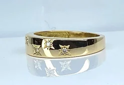 Bague en or jaune 18 carats sertie de 5 diamants