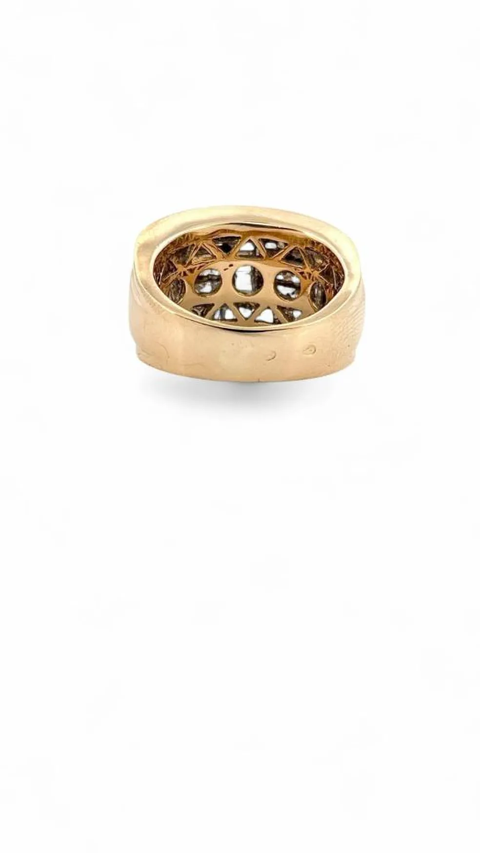 Bague en or jaune 18 carats diamants princesse et baguette
