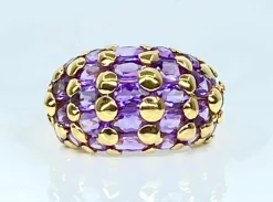 Bague en or jaune 18 carats sertie de 29 améthystes
