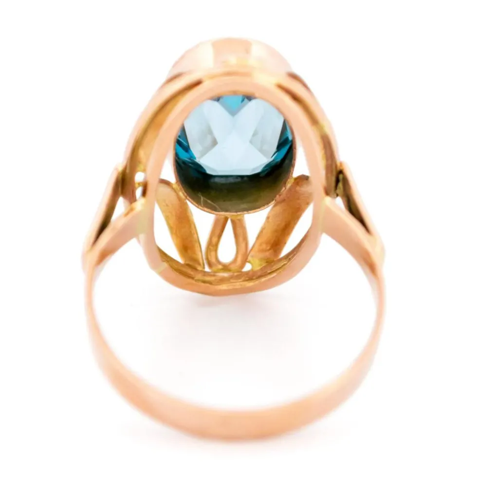 Bague en or jaune 14 carats avec aigue-marine