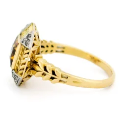 Bague en or jaune 18 carats avec diamants et citrine