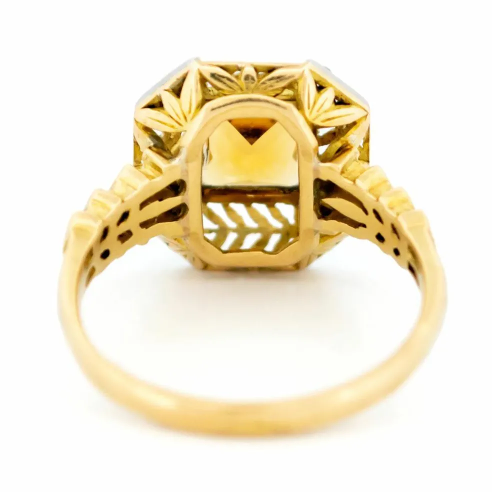Bague en or jaune 18 carats avec diamants et citrine