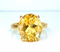 Bague en or jaune 18 carats et citrine