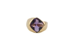 Bague en or jaune avec améthyste