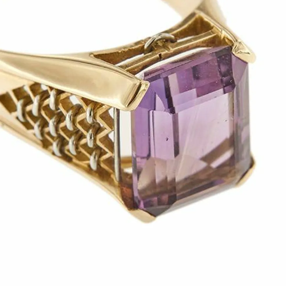 Bague en or jaune avec améthyste