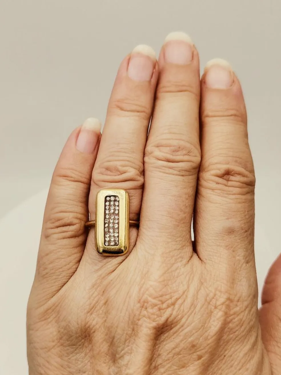 Bague en or jaune avec diamants en inclusion