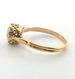 Bague en or jaune avec diamant