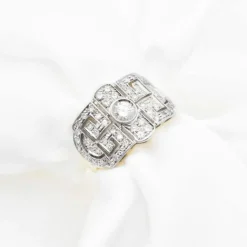 Bague en or jaune avec diamants de 0,93 carat